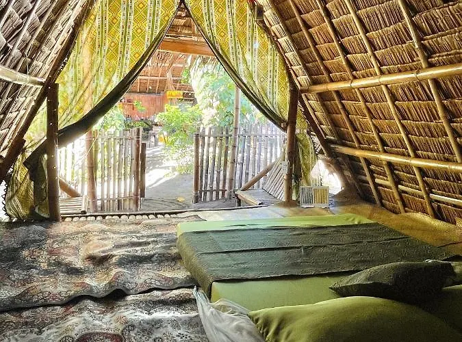 Tribal Huts Community Auberge de jeunesse