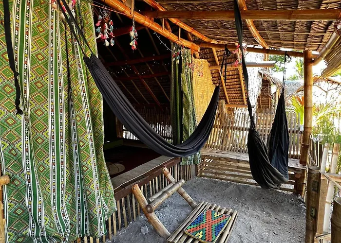 Tribal Huts Community Auberge de jeunesse *