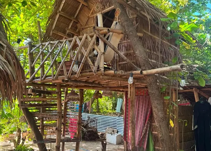 Tribal Huts Community Auberge de jeunesse Malapascua