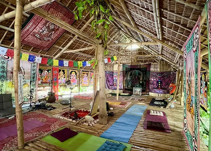 Tribal Huts Community Auberge de jeunesse Malapascua