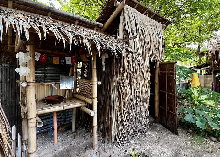 Tribal Huts Community Auberge de jeunesse